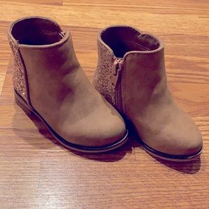 Cat & Jack toddler rose gold glitter boots size 5